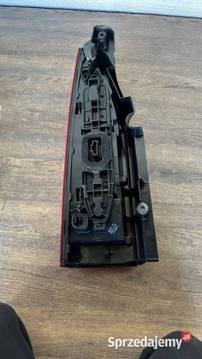 PARTNER II III BERLINGO III II 201116 LIFT LAMPA sprzedam