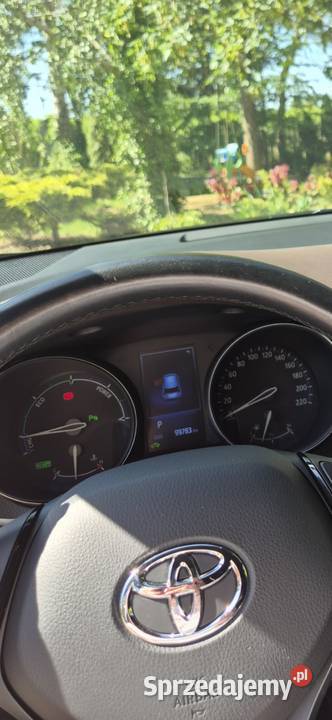 Sprzedam toyote chr 1.8  hybryda