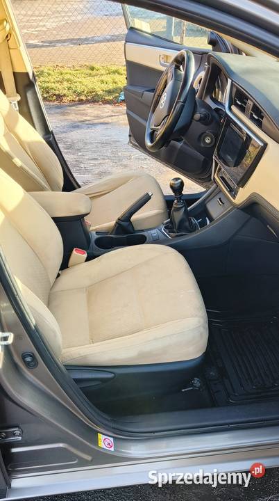 Toyota Corolla XI 16 Business Edition Dzierżoniów