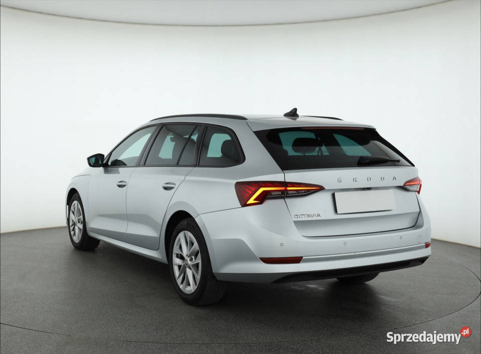Skoda Octavia 15 TSI Piaseczno