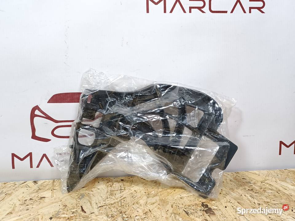 BMW 5 G30 G31 ŚLIZG MOCOWANIE ZDERZAKA GÓRNE osobowe Pleszew