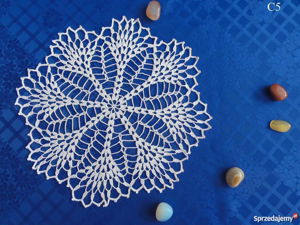 Serwetki białe szydełkowe na szydełku 3034 Obrusy i serwety Lublin