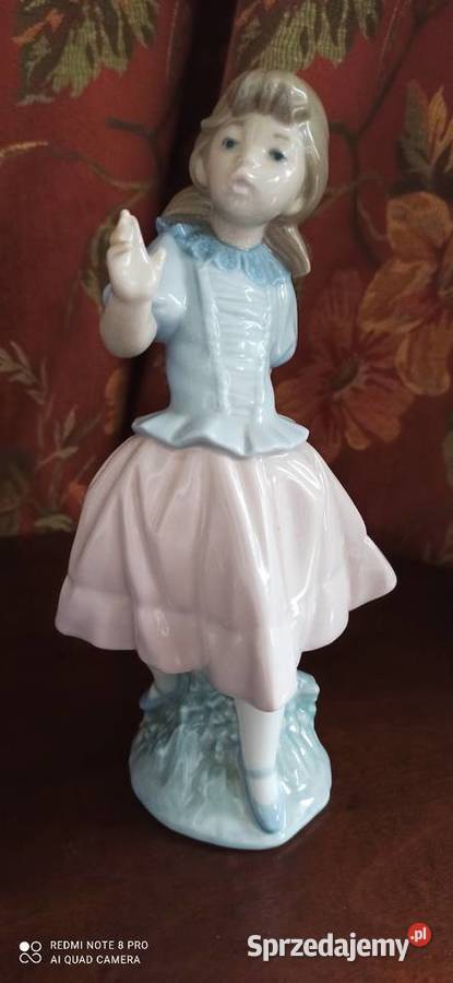 FIGURKA DZIEWCZYNKI Nao Made in Spain Gdańsk