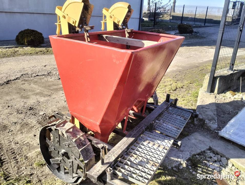 Sprzedam sadzarke do ziemniaków nieuszkodzony Czechy sprzedam