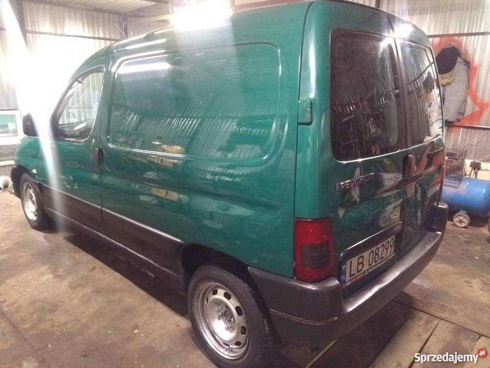 Tani niezawodny i ładny dostawczak 1500kg