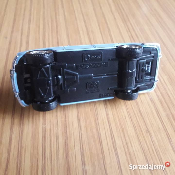 FSO Warszawa 224 Bburago 143 PRL 223 kultowe Piotrków Trybunalski