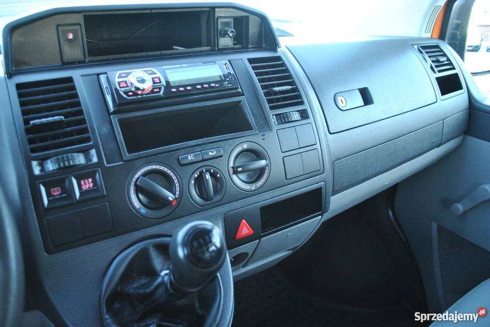 Volkswagen T5 Osobowy 9 Osób 19 TDI Hak Klima Transporter Sierakowice
