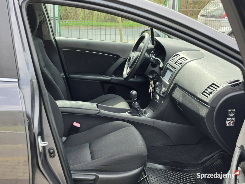 Toyota Avensis 16 VVTI 132 benzyna ZADBANA III Skępe