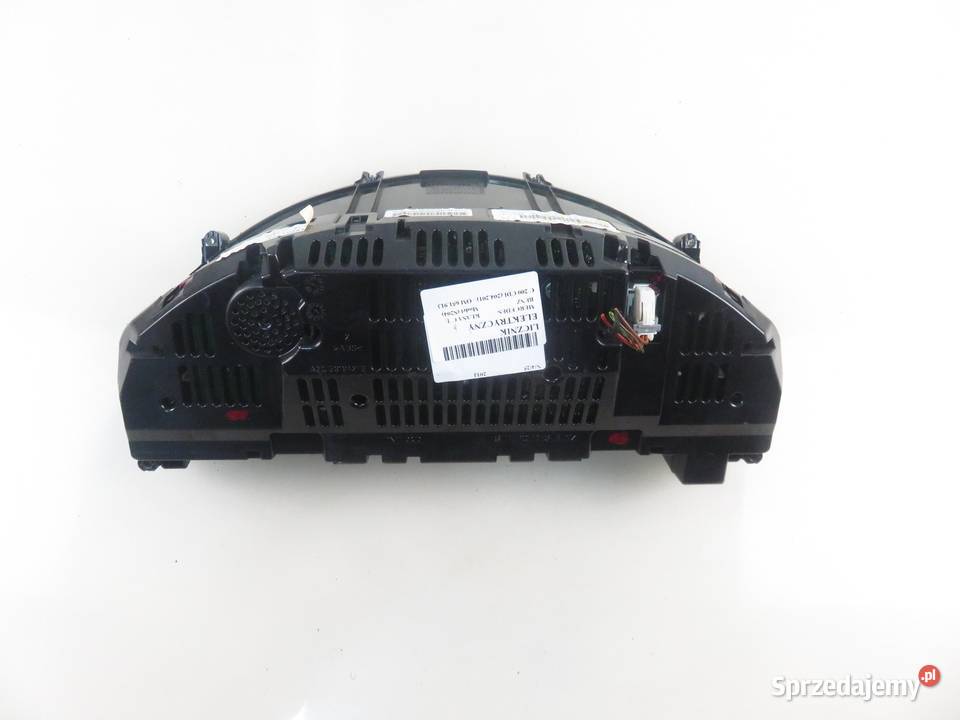 LICZNIK MERCEDES S204 200 CDI 2049001705 sprzedam