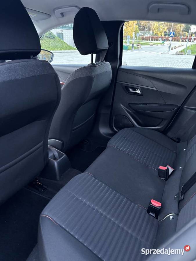 Peugeot 208 2023 12 benzyna Rzeszów sprzedam