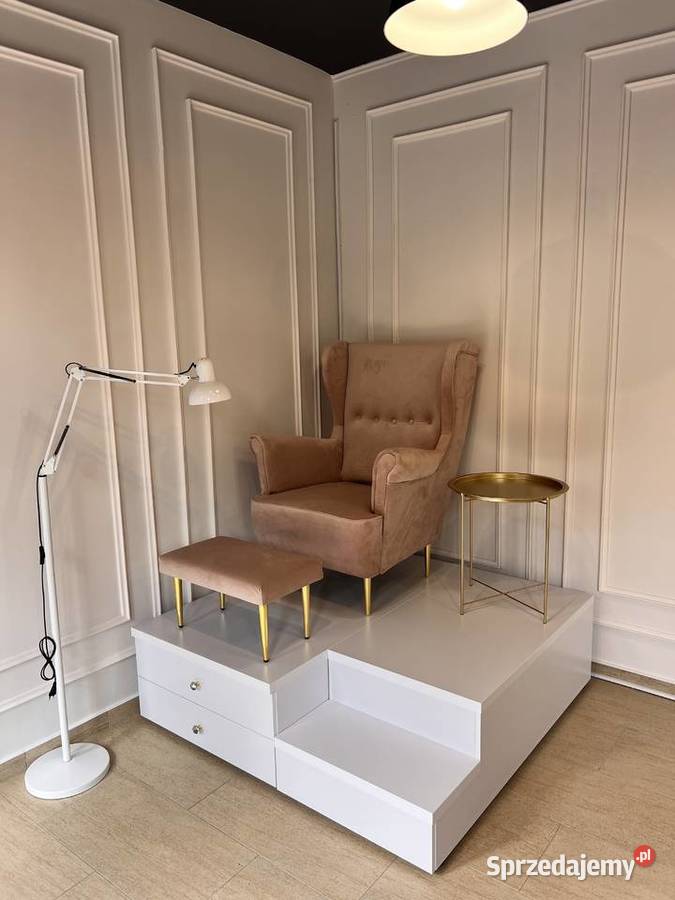 Podest do pedicure z wnęka na nogi Nowy Sierakowice