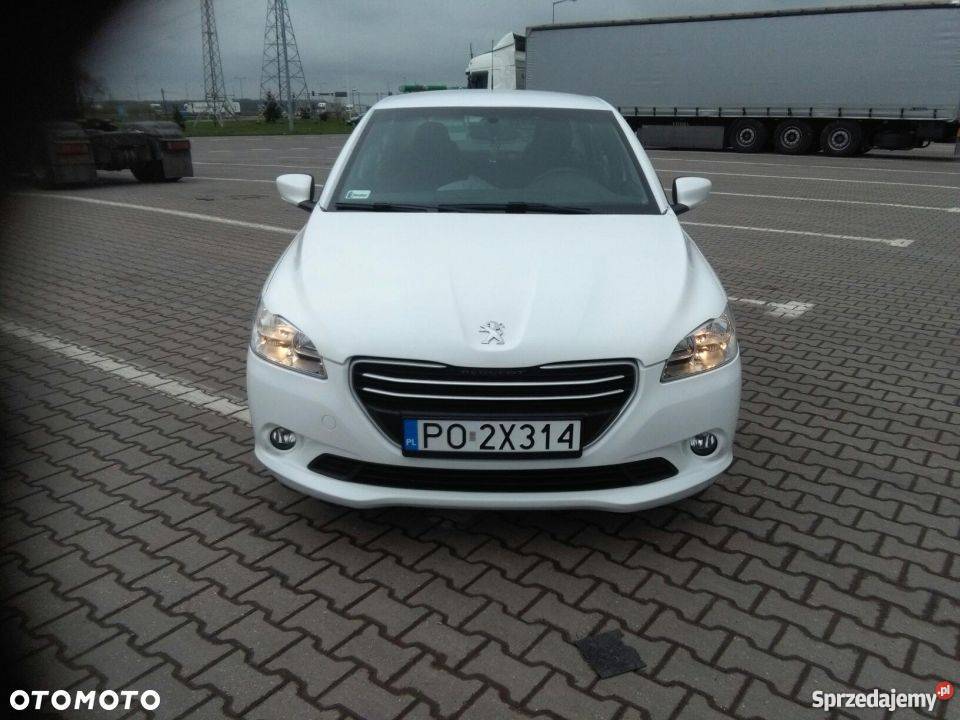 Peugeot 301 welurowa tapicerka Pniewy