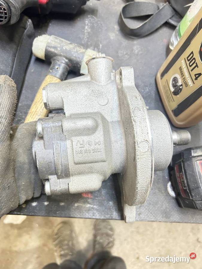 Sprzedam pompę wspomagania kierownicy Dąbrowa
