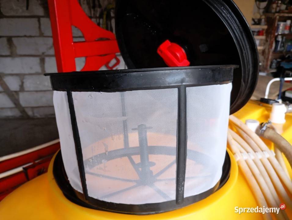 Biardzki zawieszany opryskiwacz 600L Belka 15M Działdowo