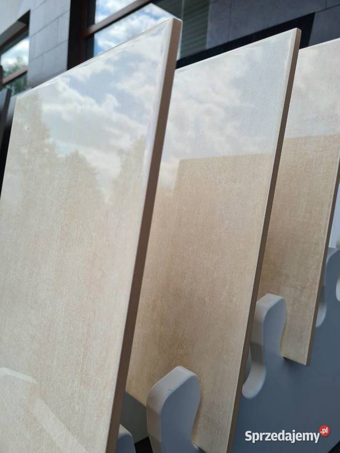 GLAZURA PŁYTKA ŚCIENNA KUBA BEIGE POŁYSK 25X36 Opoczno