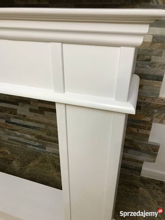 portal kominkowy atrapa kominka kominek z drewna Jeleśnia