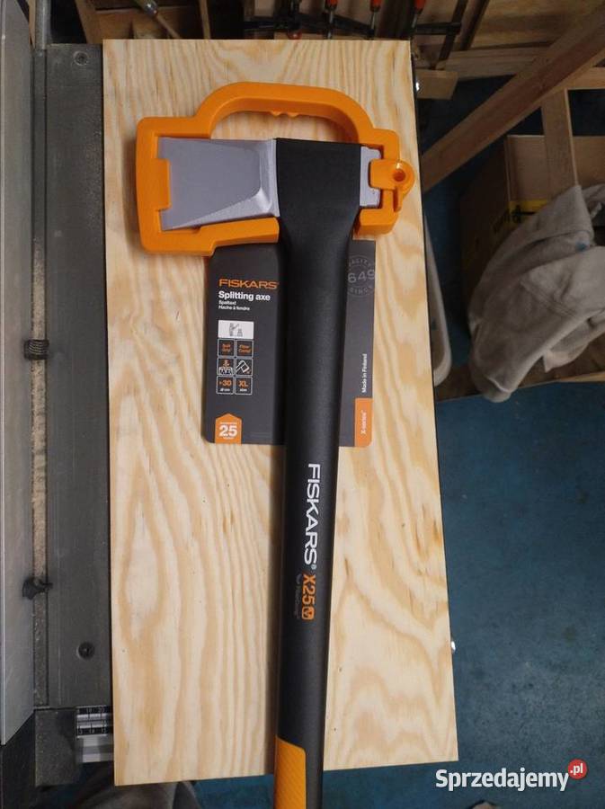 Siekiera Fiskars pomorskie