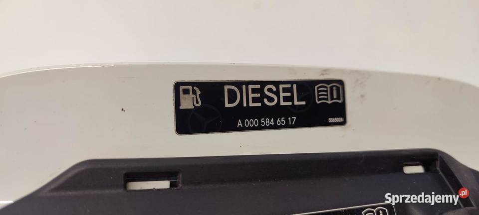 MERCEDES X117 CLA KLAPKA WLEWU PALIWA osobowe dolnośląskie