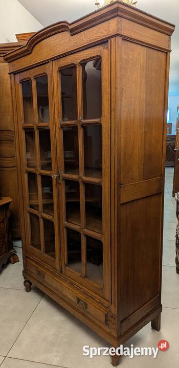 ładna dębowa bibliotekawitryna secesyjnasklep