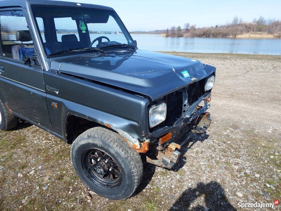 Daihatsu Rocky 28 DX całość części Szwajcar Terenowy Paczków