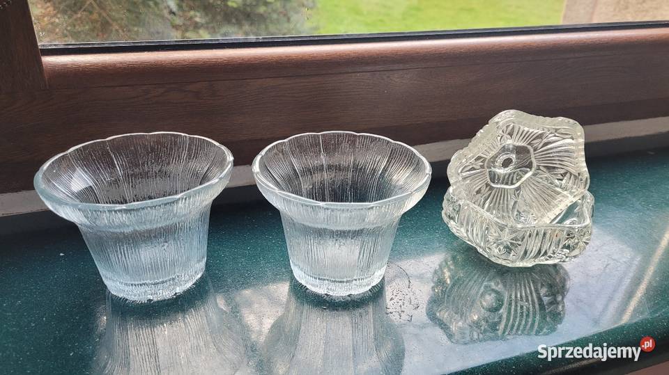 Siedzisko metalowe stare pokale szkło Luboradz