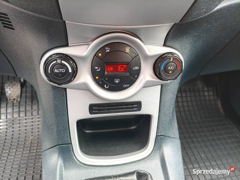 Ford Fiesta Mk7 14 TDCI manual niski przebieg wspomaganie kierownicy Nozdrzec