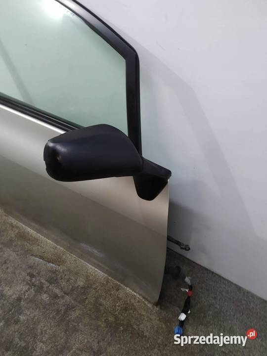 DRZWI PRAWY PRZÓD Toyota Auris I 20062012 Rok produkcji 2007