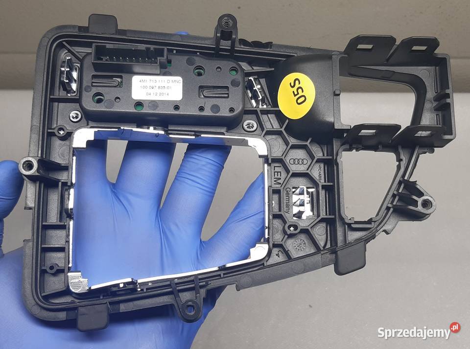 RAMKA PANEL GAŁKI BIEGÓW AUDI Q7 4M 4M1713111D Mielęcin