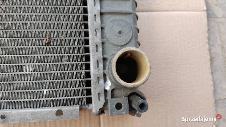 Bmw e30 chlodnica 324 D Chłodnie wody Sandomierz sprzedam