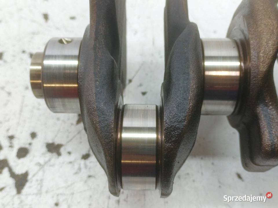 WAŁ KORBOWY 16 VTI THP Peugeot 5008 I 2009