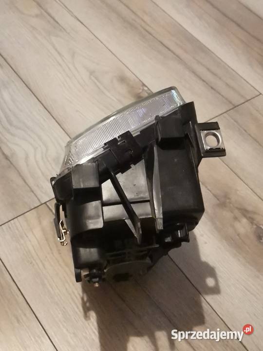 AUDI A3 8L1 9603 PRAWA LAMPA PRZÓD ZAMIENNIK Międzychód