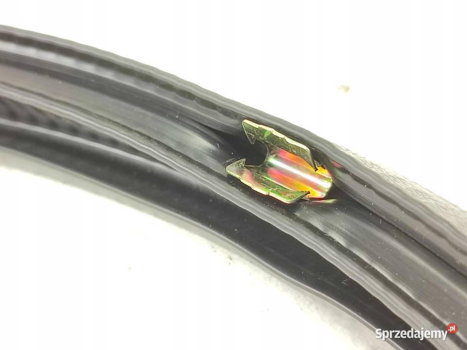 USZCZELKA SZYBY LEWY TYŁ HYUNDAI H1 20042007 Uszczelki szyb lubelskie