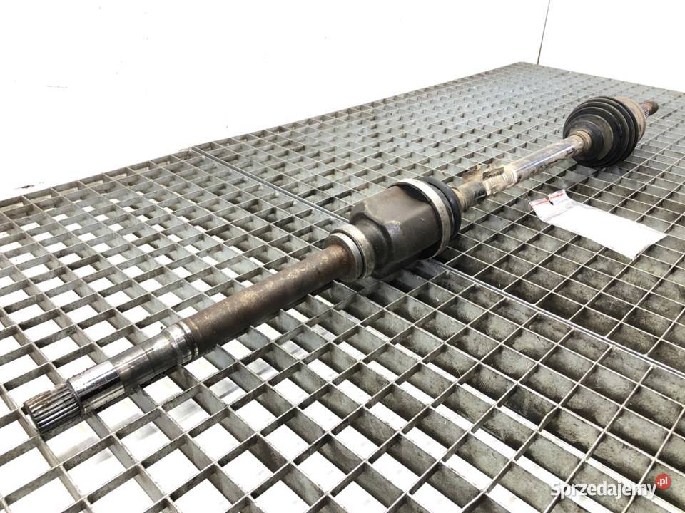 PÓŁOŚ PRAWY PRZÓD TOYOTA PROACE 15 102 PRZEGUB