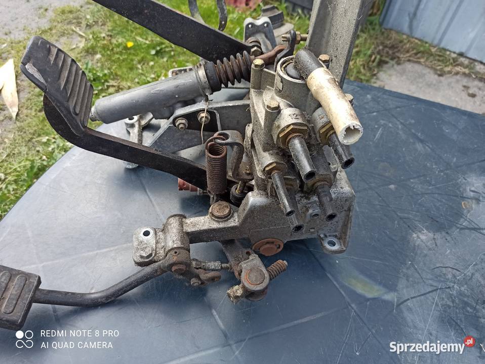 Zawór główny hamulcowy MAN L2000 KNORR MB4811 Rok produkcji 2000 Bednary sprzedam