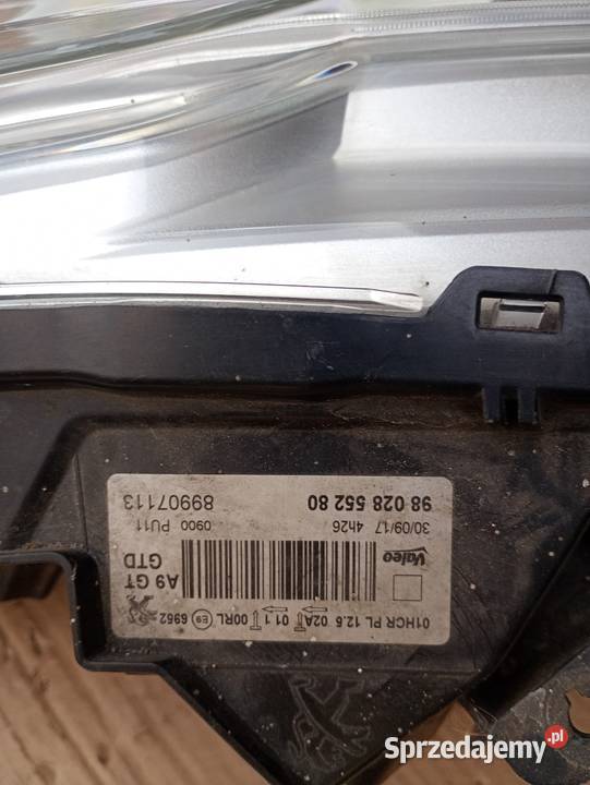 Lampa przód lewy peugeot 208 gti