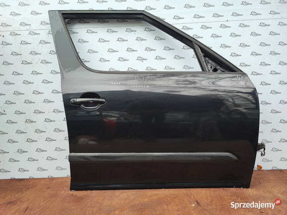 SKODA YETI 12r drzwi prawe przód Kielce