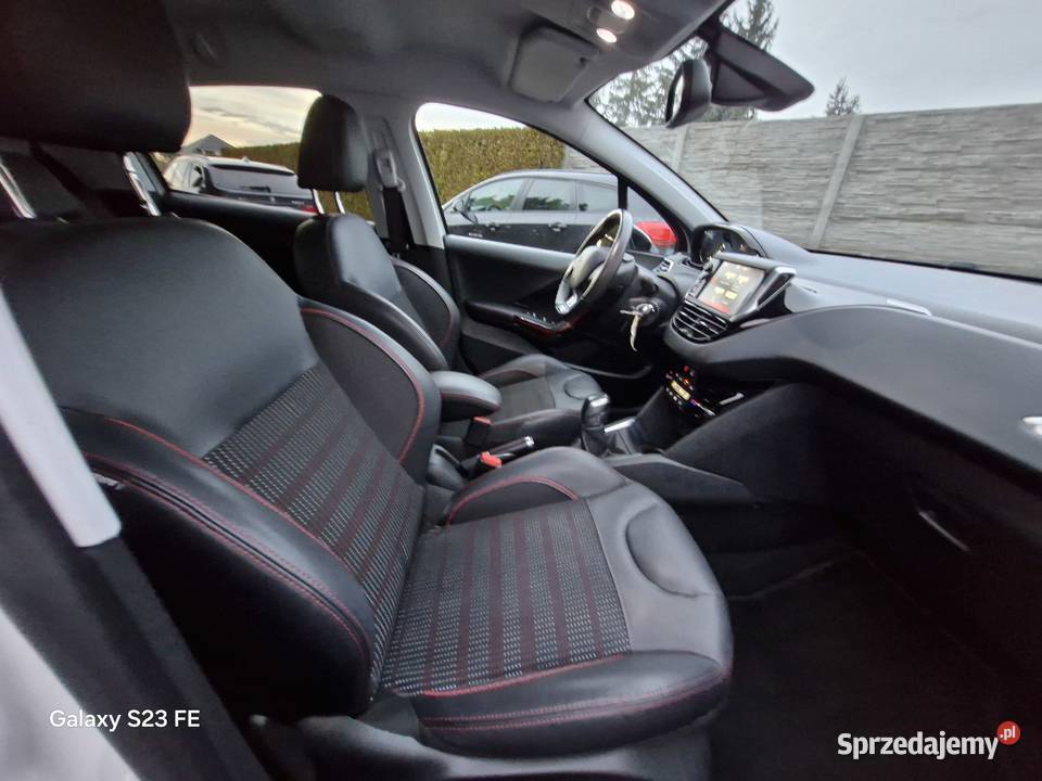 PEUGEOT 208GT 2015r 12tbenz110 NISKI PRZEBIEG Rydzyna
