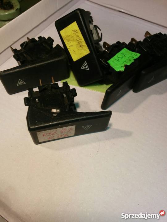 Maluch 126 wlacznik swiatel awaryjnych Stalowa Wola