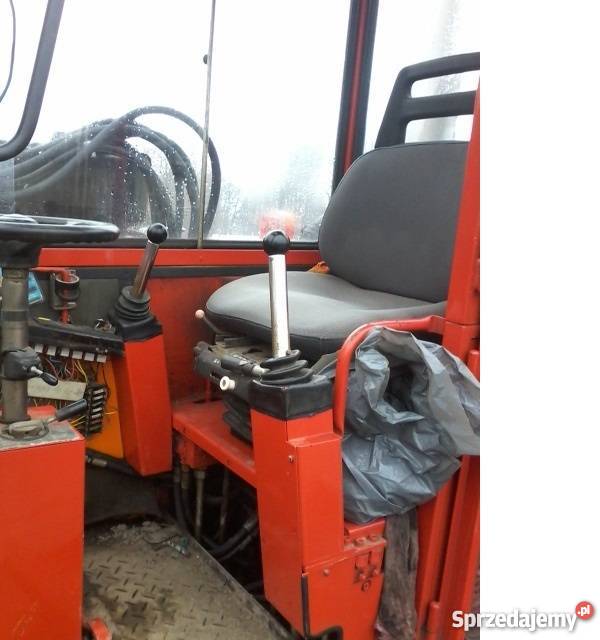 Minikoparka kołowa Steblów