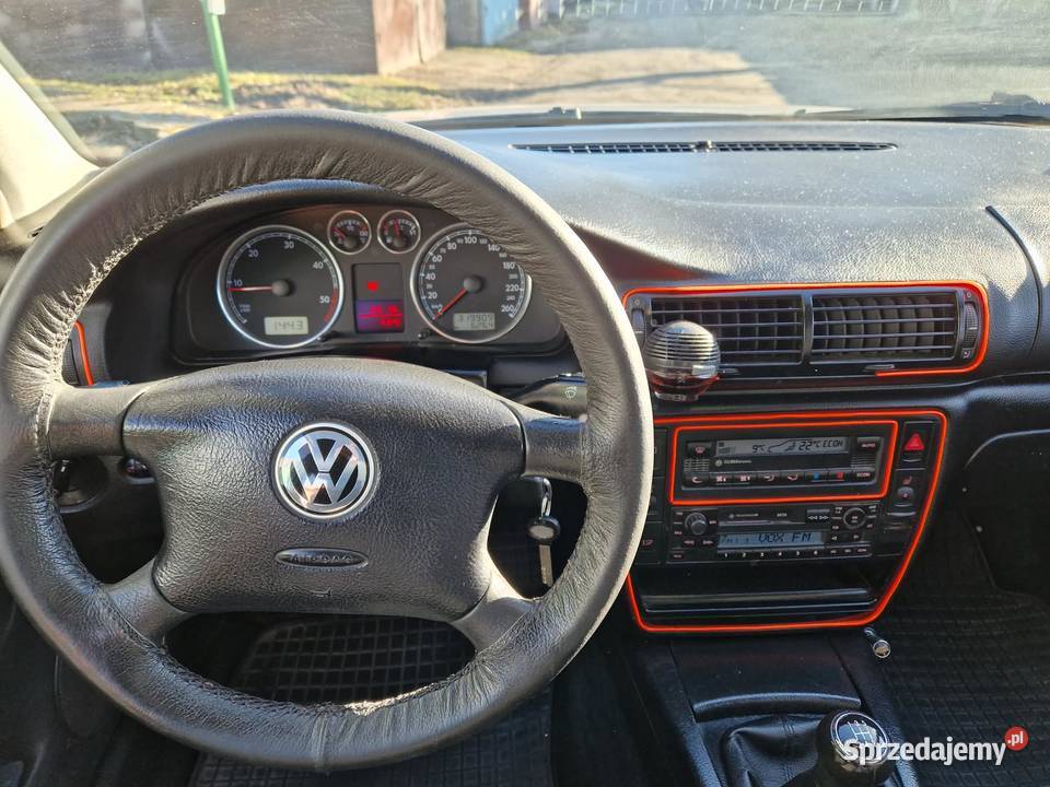 Volkswagen Passat B5FL 19TDI 2002r światła do jazdy dziennej Bełżyce