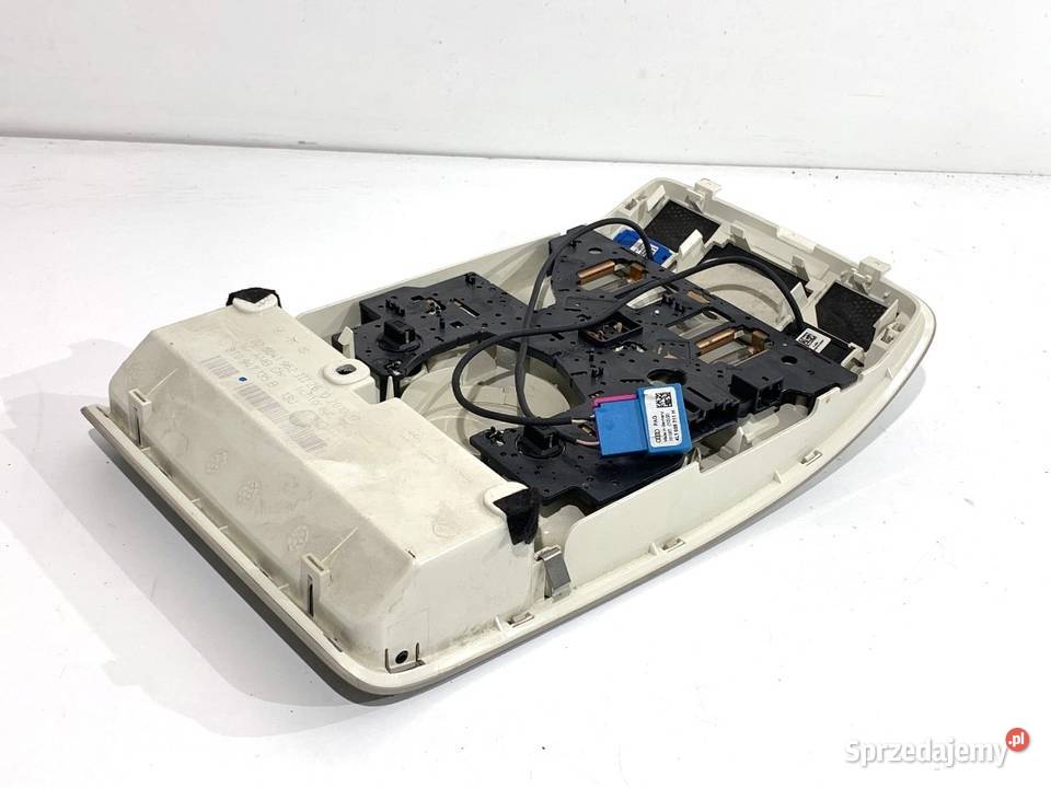 LAMPA SUFITOWA AUDI Q5 8R 8T0947135B SUV 0817