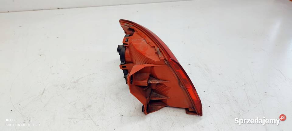 LAMPA PRAWY TYŁ W BŁOTNIK AUDI A6 C7 4G5945096 Przystajń