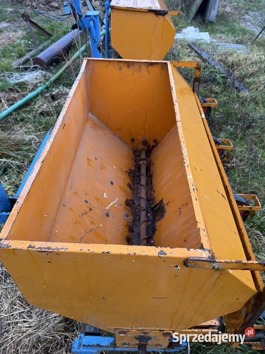 Siewnik do kukurydzy nieuszkodzony