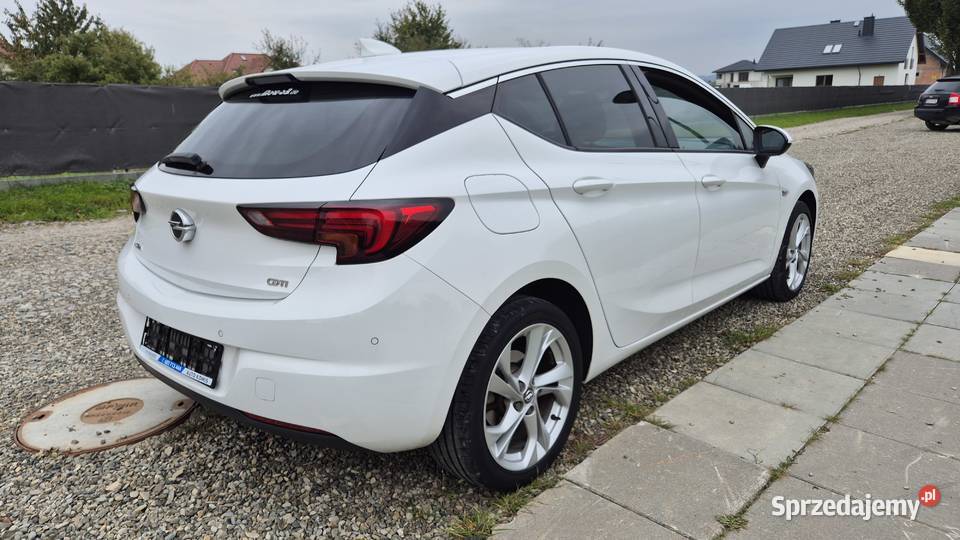 ASTRA 16 136 CDTI OPŁACONY BEZWYPADKOWY garażowany Astra