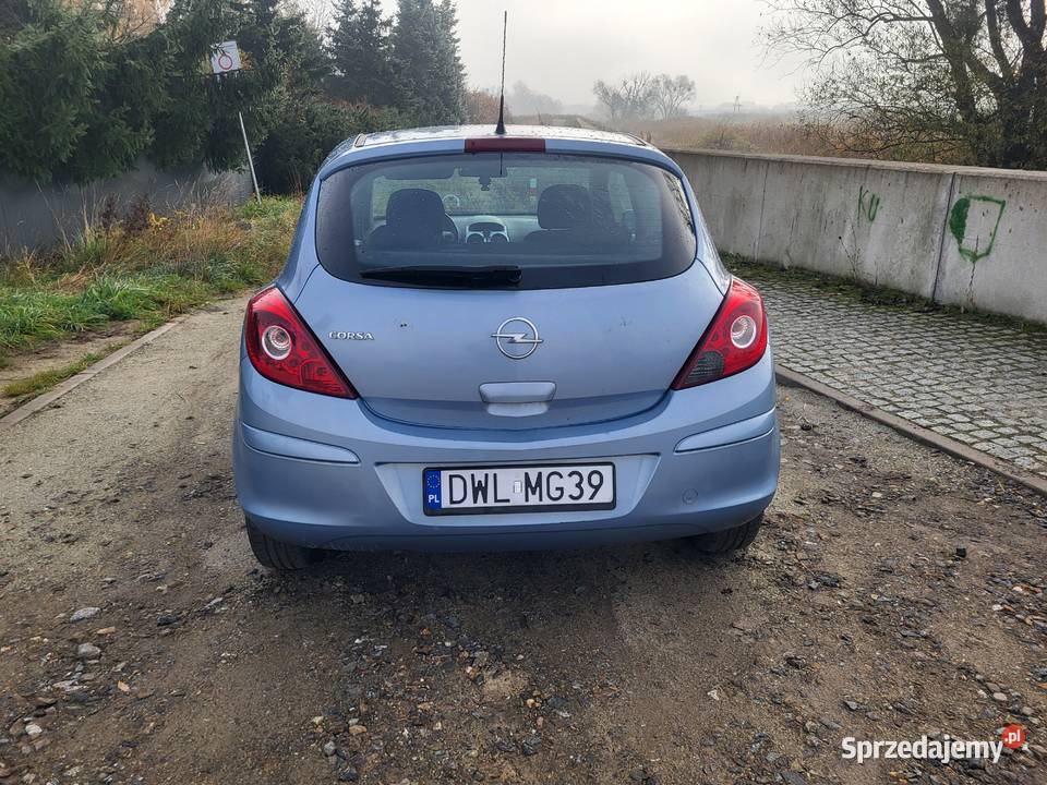 Opel Corsa D 12 80 gaz Corsa dolnośląskie sprzedam