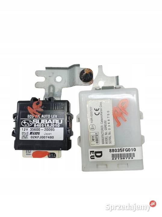 MODUŁ ŚWIATEŁ ZAMKA KPL 84051AJ010 88035FG010 sprzedam