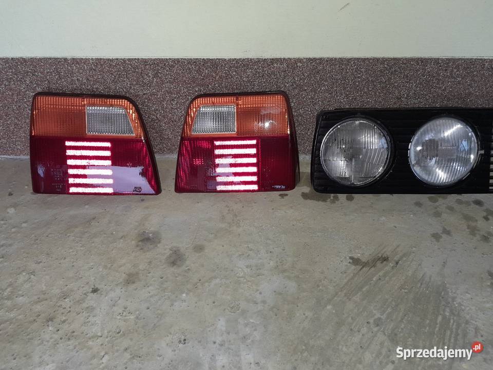 FSO POLONEZ CARO AKWARIUM LAMPY TYL PRAWA LEWA nieuszkodzony