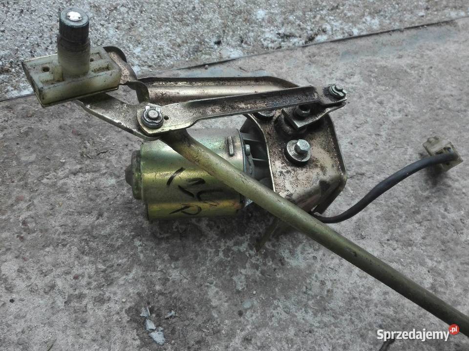 Fiat 126 p95 r Silniczek wycieraczek plus Karoseria Zbiersk-Cukrownia