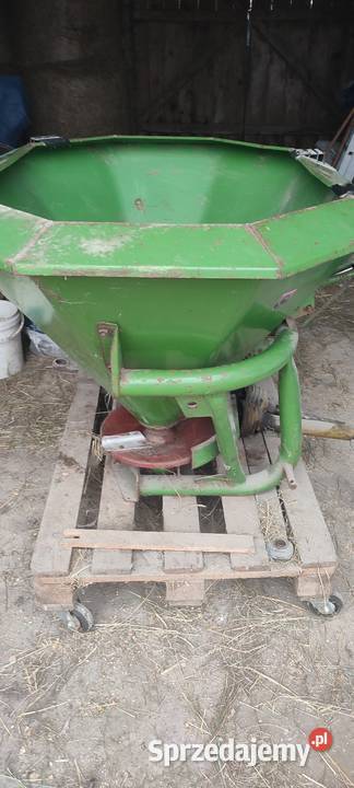Rozsiewacz amazone 400 zae Rozsiewacze nawozów kujawsko-pomorskie Bobrownickie Pole sprzedam