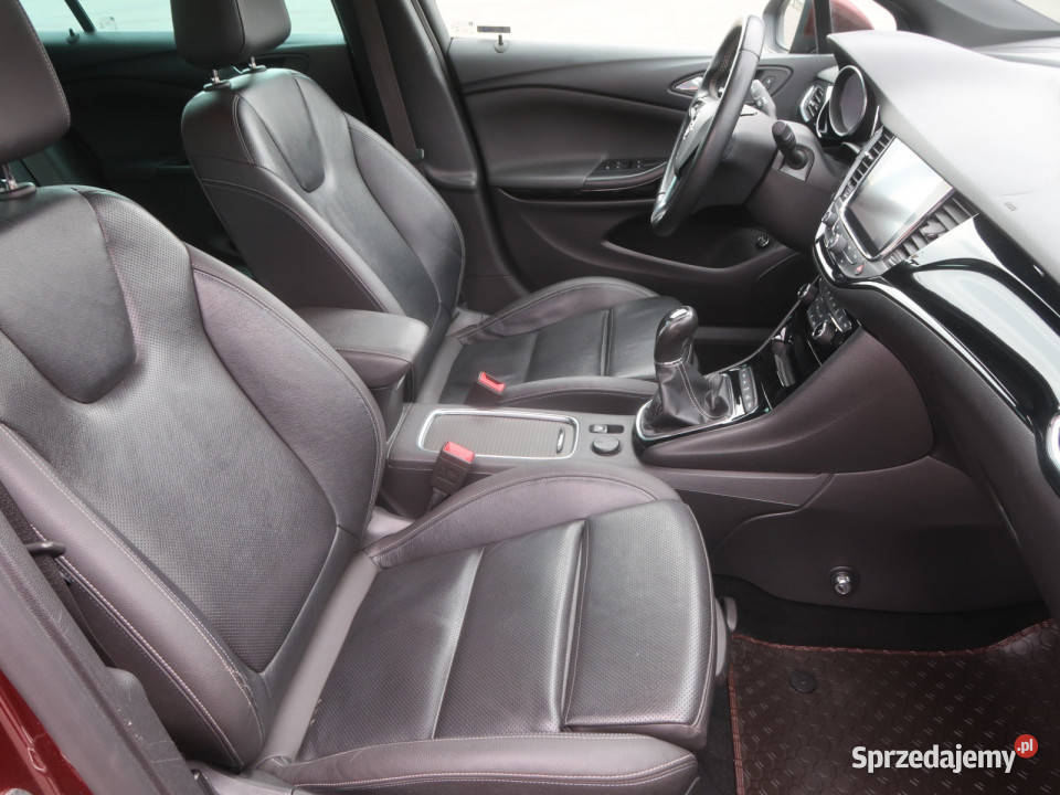 Opel Astra 16 T światła przeciwmgielne Astra Bielany Wrocławskie